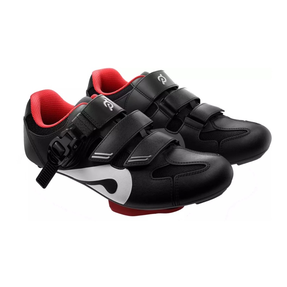 Peloton shoes, size 39 worn once. Excellent condition.
